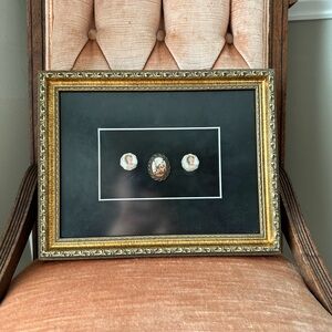 Framed Cameo Art with Gold Frame